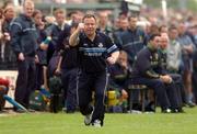 3 July 2004; Tommy Lyons, Dublin manager, urges his players on during the game. Bank of Ireland Football Championship Qualifier, Round 2, Leitrim v Dublin, O'Moore Park, Carrick-on-Shannon, Co. Leitrim. Picture credit; David Maher / SPORTSFILE