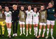31 July 2023; Republic of Ireland manager Vera Pauw speaks to her players after the FIFA Women's World Cup 2023 Group B match between Republic of Ireland and Nigeria at Brisbane Stadium in Brisbane, Australia. Photo by Stephen McCarthy/Sportsfile