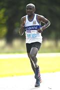 19 August 2023; Peter Somba of Dunboyne AC in Meath, on his way to finishing third, during the Irish Life Race Series– Frank Duffy 10 Mile at Phoenix Park in Dublin. Photo by Piaras Ó Mídheach/Sportsfile