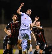 25 August 2023; Michael Duffy of Derry City and Adam McDonnell of Bohemians tussle during a late corner in the SSE Airtricity Men's Premier Division match between Bohemians and Derry City at Dalymount Park in Dublin. Photo by Stephen McCarthy/Sportsfile