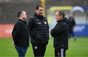 25 August 2023; Bohemians director of football Pat Fenlon, right, Derry City manager Ruaidhrí Higgins and Bohemians president Matt Devaney, left, before the SSE Airtricity Men's Premier Division match between Bohemians and Derry City at Dalymount Park in Dublin. Photo by Stephen McCarthy/Sportsfile
