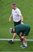 6 September 2023; Manager Stephen Kenny and Aaron Connolly during a Republic of Ireland training session at Parc des Princes in Paris, France. Photo by Seb Daly/Sportsfile