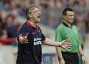3 July 2004; Louth manager Val Andrews tries to encourage his team against Galway. Bank of Ireland Football Championship Qualifier, Round 2, Galway v Louth, Parnell Park, Dublin. Picture credit; SPORTSFILE
