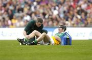 4 July 2004; Offaly's Brian Whelahan is treated by the Offaly doctor, he later left the field due to this injury. Guinness Leinster Senior Hurling Championship Final, Offaly v Wexford, Croke Park, Dublin. Picture credit; Damien Eagers / SPORTSFILE