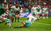23 September 2023; Cheslin Kolbe of South Africa scores his side's first try during the 2023 Rugby World Cup Pool B match between South Africa and Ireland at Stade de France in Paris, France. Photo by Brendan Moran/Sportsfile