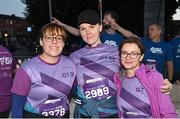 26 September 2023; Participants before the Grant Thornton Corporate 5K Team Challenge at City Quay in Dublin. Photo by David Fitzgerald/Sportsfile