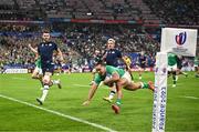 7 October 2023; James Lowe of Ireland on his way to scoring his side's first try during the 2023 Rugby World Cup Pool B match between Ireland and Scotland at the Stade de France in Paris, France. Photo by Harry Murphy/Sportsfile