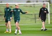 10 October 2023; Manager Stephen Kenny with Sam Szmodics and Liam Scales, left, during a Republic of Ireland training session at the FAI National Training Centre in Abbotstown, Dublin. Photo by Stephen McCarthy/Sportsfile