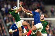 15 October 2023; Cheslin Kolbe of South Africa in action against Gael Fickou of France during the 2023 Rugby World Cup quarter-final match between France and South Africa at the Stade de France in Paris, France. Photo by Ramsey Cardy/Sportsfile
