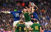 15 October 2023; RG Snyman of South Africa in action against France players, from left, Francois Cros, Gregory Alldritt and Romain Taofifenua during the 2023 Rugby World Cup quarter-final match between France and South Africa at the Stade de France in Paris, France. Photo by Ramsey Cardy/Sportsfile
