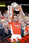 11 July 2004; Armagh captain Kieran McGeeney lifts the Anglo Celt Cup. Bank of Ireland Ulster Senior Football Championship Final, Armagh v Donegal, Croke Park, Dublin. Picture credit; Damien Eagers / SPORTSFILE
