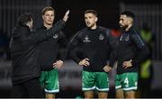 27 October 2023; Shamrock Rovers manager Stephen Bradley, left, talks to his players, from left, Daniel Cleary, Lee Grace and Roberto Lopes before the SSE Airtricity Men's Premier Division match between St Patrick's Athletic and Shamrock Rovers at Richmond Park in Dublin. Photo by Seb Daly/Sportsfile