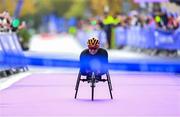 29 October 2023; Patrick Monahan from Kildare on his way to winning the wheelchair event during the 2023 Irish Life Dublin Marathon. Thousands of runners took to the Fitzwilliam Square start line, to participate in the 42nd running of the Dublin Marathon. Photo by Sam Barnes/Sportsfile