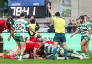 29 October 2023; Munster scores a try during the United Rugby Championship match between Benetton and Munster at Stadio Monigo in Treviso, Italy. Photo by Massimiliano Carnabuci/Sportsfile