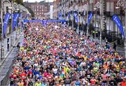 29 October 2023; A general view of the start of the 2023 Irish Life Dublin Marathon. Thousands of runners took to the Fitzwilliam Square start line, to participate in the 42nd running of the Dublin Marathon. Photo by Sam Barnes/Sportsfile