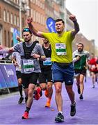29 October 2023; Gareth Whelan from Dublin, running in the 2023 Irish Life Dublin Marathon. Thousands of runners took to the Fitzwilliam Square start line, to participate in the 42nd running of the Dublin Marathon. Photo by Sam Barnes/Sportsfile