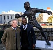 8 November 2023; Former Northern Ireland, Arsenal and Spurs goalkeeper Pat Jennings and former Tottenham Hotspur player Ledley King in attendance at the unveiling of the Pat Jennings statue at Kildare Street in Newry, Down. Photo by David Fitzgerald/Sportsfile