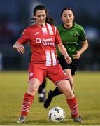 11 November 2023; Lauren Boles of Sligo Rovers in action against Sadhbh Doyle of Peamount United during the SSE Airtricity Women's Premier Division match between Peamount United and Sligo Rovers at PRL Park in Greenogue, Dublin. Photo by Stephen McCarthy/Sportsfile