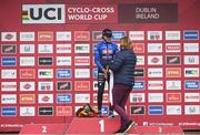 26 November 2023; Sport Ireland Chief Executive Officer, Dr Una May presentes the leader jersey to Lucinda Brand of Netherlands after the Elite Womens race during Round 5 of the UCI Cyclocross World Cup at the Sport Ireland Campus in Dublin. Photo by David Fitzgerald/Sportsfile