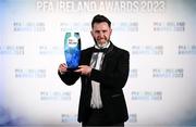 2 December 2023; Shamrock Rovers manager Stephen Bradley with the PFA Ireland Men’s Premier Division Manager of the Year award during the PFA Ireland Awards 2023 at Anantara The Marker Dublin Hotel in Dublin. Photo by Stephen McCarthy/Sportsfile
