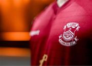 7 February 2024; A detailed view of the crest on the jersey of Cobh Ramblers at the launch of the SSE Airtricity League of Ireland 2024 season held at Vicar Street in Dublin. Photo by Sam Barnes/Sportsfile