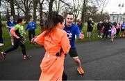 17 February 2024; Karl Henry encourages runners during the Operation Transformation 5K at Phoenix Park in Dublin. Photo by David Fitzgerald/Sportsfile