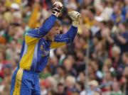 18 July 2004; Roscommon goalkeeper Shane Curran encourages his teams supporters during the game. Bank of Ireland Connacht Senior Football Championship Final, Mayo v Roscommon, McHale Park, Castlebar, Co. Mayo. Picture credit; Pat Murphy / SPORTSFILE