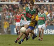 18 July 2004; Peadar Gardiner, Mayo, in action against Francie Grehan, Roscommon. Bank of Ireland Connacht Senior Football Championship Final, Mayo v Roscommon, McHale Park, Castlebar, Co. Mayo. Picture credit; Pat Murphy / SPORTSFILE