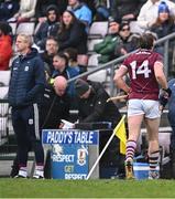 10 March 2024; Conor Whelan of Galway leaves the pitch after he was sent off by referee Johnny Murphy during the Allianz Hurling League Division 1 Group B match between Galway v Dublin at Pearse Stadium in Galway. Photo by Piaras Ó Mídheach/Sportsfile