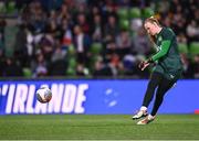 5 April 2024; Republic of Ireland goalkeeper Courtney Brosnan warms-up before the UEFA Women's European Championship qualifying group A match between France and Republic of Ireland at Stade Saint-Symphorien in Metz, France. Photo by Stephen McCarthy/Sportsfile
