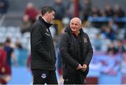 6 May 2024; Drogheda United manager Kevin Doherty, left, with Dundalk manager Noel King before the SSE Airtricity Men's Premier Division match between Drogheda United and Dundalk at Weavers Park in Drogheda, Louth. Photo by Ben McShane/Sportsfile