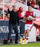 17 May 2024; St Patrick's Athletic manager Stephen Kenny and Joe Redmond, right, during the SSE Airtricity Men's Premier Division match between St Patrick's Athletic and Derry City at Richmond Park in Dublin. Photo by Stephen McCarthy/Sportsfile