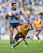 25 May 2024; Niall Scully of Dublin in action against David Murray of Roscommon during the GAA Football All-Ireland Senior Championship Round 1 match between Dublin and Roscommon at Croke Park in Dublin. Photo by Stephen Marken/Sportsfile