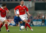 11 August 2004; Dave Rogers, Shelbourne. UEFA Champions League, 3rd Round First Leg Qualifier, Shelbourne v Deportivo La Coruna, Lansdowne Road, Dublin. Picture credit; David Maher / SPORTSFILE