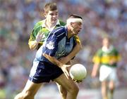 14 August 2004; Senan Connell, Dublin, in action against Eamon Fitzmaurice, Kerry. Bank of Ireland Senior Football Championship Quarter-Final, Dublin v Kerry, Croke Park, Dublin. Picture credit; Damien Eagers / SPORTSFILE