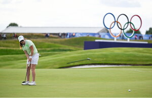 7 August 2024; Leona Maguire of Team Ireland watches a putt on the eighteenth green during round one of the women's individual strokeplay at Le Golf National during the 2024 Paris Summer Olympic Games in Paris, France. Photo by Brendan Moran/Sportsfile