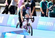 2 September 2024; Cassie Cava of Ireland in action during the women's PTS4 race on day five of the Paris 2024 Paralympic Games at Pont Alexandre III in Paris, France. Photo by Ramsey Cardy/Sportsfile