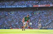 22 September 2013; Seamus O'Shea, Mayo, solos up the pitch during the game. GAA Football All-Ireland Senior Championship Final, Dublin v Mayo, Croke Park, Dublin. Picture credit: Brendan Moran / SPORTSFILE