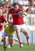 28 September 2024; Ruadhán Quinn of Munster is tackled by Giovanni Montemauri of Zebre Parma during the United Rugby Championship match between Zebre Parma and Munster at Stadio Sergio Lanfranchi in Parma, Italy. Photo by Roberto Bregani/Sportsfile