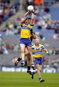 22 August 2004; Ger Quinlan, Clare, in action against Sean Davey, Sligo. Tommy Murphy Cup Final, Clare v Sligo, Croke Park, Dublin. Picture credit; Matt Browne / SPORTSFILE