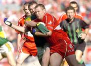 29 August 2004; Niall McCusker, Derry, in action against Dara O'Cinneide, Kerry. Bank of Ireland Senior Football Championship Semi-Final, Derry v Kerry, Croke Park, Dublin. Picture credit; Matt Browne / SPORTSFILE