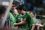 18 August 2004; Roy Keane, Republic of Ireland, in distress after being substituted during the second half against Bulgaria. International Friendly, Republic of Ireland v Bulgaria, Lansdowne Road, Dublin. Picture credit; David Maher / SPORTSFILE