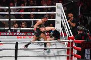 15 November 2024; Amanda Serrano and Katie Taylor, right, during their undisputed super lightweight championship fight at AT&T Stadium in Arlington, Texas, USA. Photo by Stephen McCarthy/Sportsfile Photo by Stephen McCarthy/Sportsfile