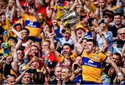 21 July 2024; Clare captain Tony Kelly lifts the Liam MacCarthy Cup after his side's victory in the GAA Hurling All-Ireland Senior Championship Final between Clare and Cork at Croke Park in Dublin. Photo by Piaras Ó Mídheach/Sportsfile