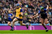 19 January 2025; Ciarán Stacey of Na Fianna in action against Cillian Roche of Sarsfields during the AIB GAA Hurling All-Ireland Senior Club Championship final match between Na Fianna and Sarsfields at Croke Park in Dublin. Photo by Daire Brennan/Sportsfile