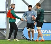 18 February 2025; Interim head coach Simon Easterby, left, in conversation with John Hodnett and Gavin Coombes, right, during an Ireland Rugby squad training session at the IRFU High Performance Centre in Dublin. Photo by Brendan Moran/Sportsfile