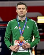 9 March 2025; Mark English of Ireland with his bronze medal from the men's 800m final on day four of the European Athletics Indoor Championships 2025 at the Omnisport Apeldoorn in Apeldoorn, Netherlands. Photo by Sam Barnes/Sportsfile