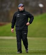 25 March 2025; Defence coach Denis Leamy during a Munster Rugby squad training session at the University of Limerick in Limerick. Photo by Shauna Clinton/Sportsfile