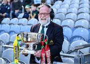 30 March 2025; Stadum MC Jerry Grogan with Corn Mhíchíl Uí Mhuircheartaigh before the Allianz Football League Division 1 final match between Kerry and Mayo at Croke Park in Dublin. Photo by Piaras Ó Mídheach/Sportsfile