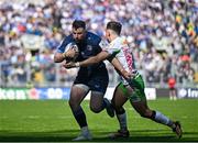 5 April 2025; Robbie Henshaw of Leinster in action against Nick David of Harlequins during the Investec Champions Cup Round of 16 match between Leinster and Harlequins at Croke Park in Dublin. Photo by Sam Barnes/Sportsfile